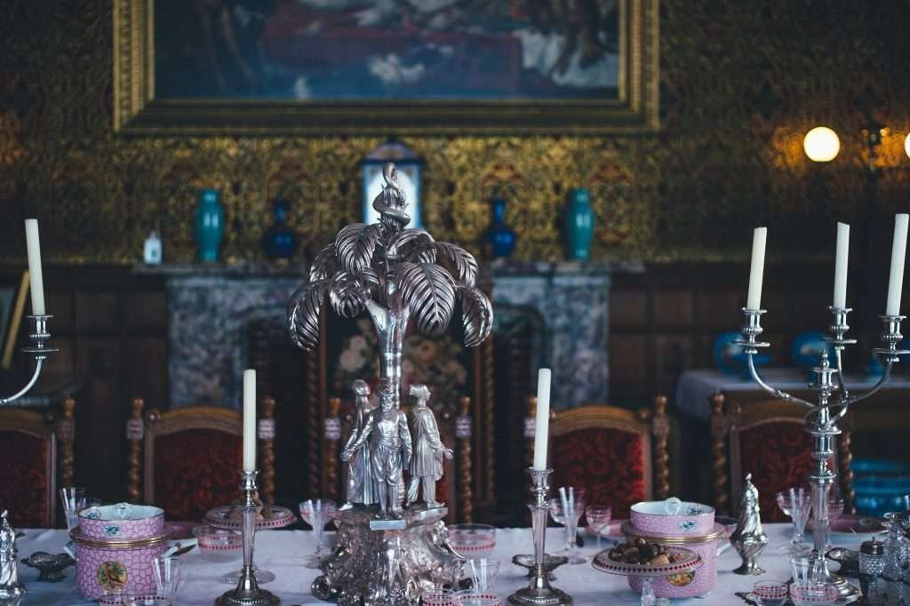 formal dinner table